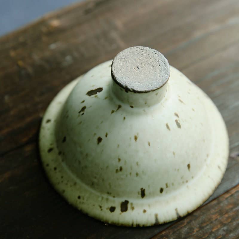 The Gohobi Classic Black & White Ikebana Vase offers a luxurious way to bring the world of Japanese flower arrangement and zen to your home decor. The price listed is for one vase only. Browse our flower frogs here. The small kenzan flower frog is the perfect size for this ikebana vase.