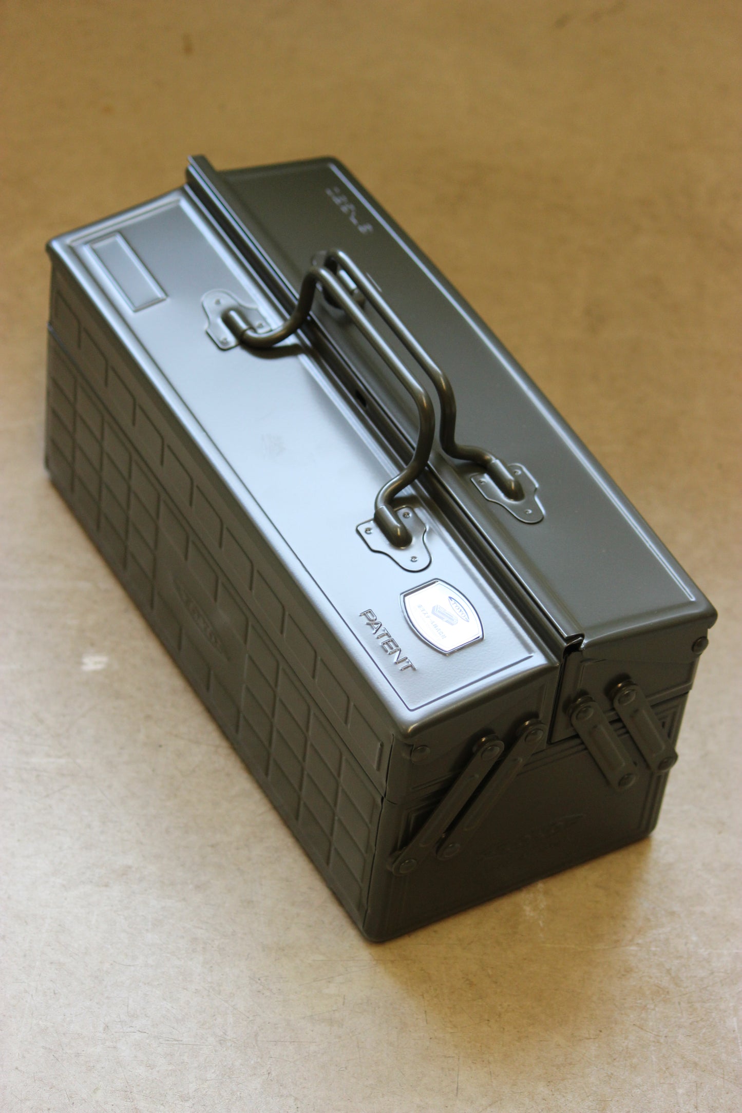 TOYO Steel Cantilever Workbox ST-350