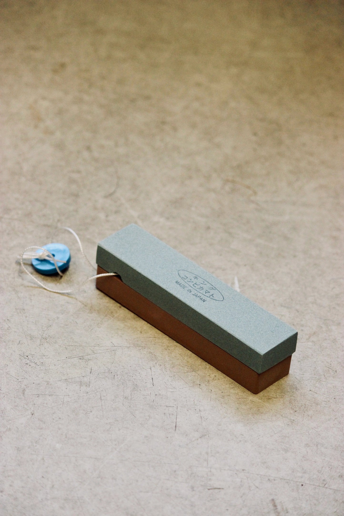 KING K40 Japanese Combination Whetstone Sharpening Stone 1000 and 250 grit sharpen knives and garden secateurs