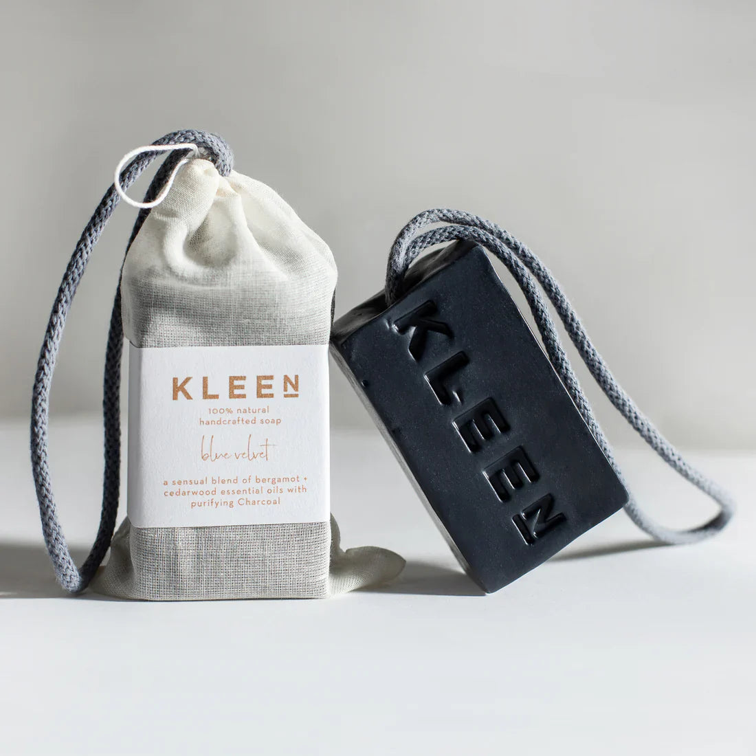 Free from artificial colours, scents or preservatives all KLEEN soaps are 100% natural and designed to be as clean and green as possible. Each one is centred with a cotton rope to give you a long lasting, waste-free, plastic-free shower experience. 