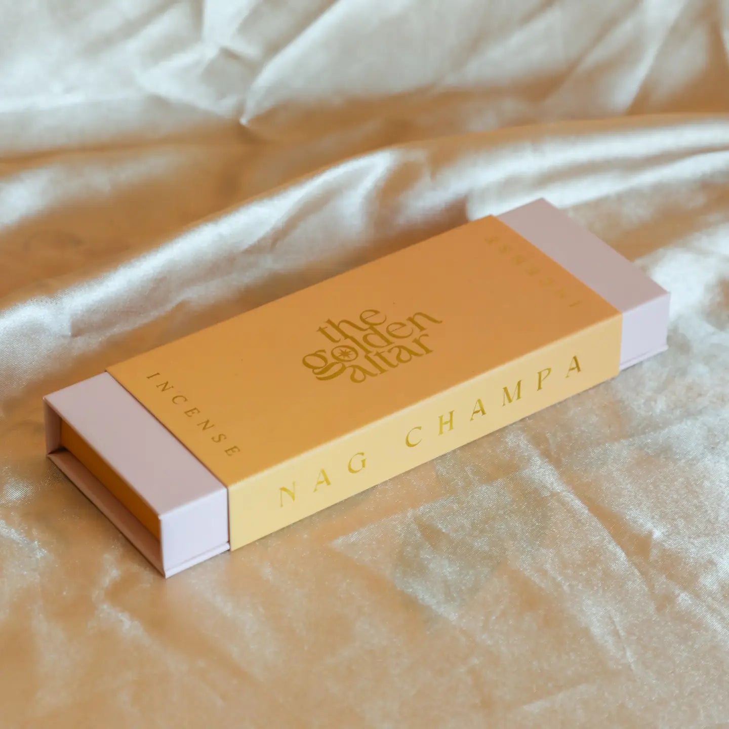 The Golden Altar / Muse Natural Incense - Nag Champa