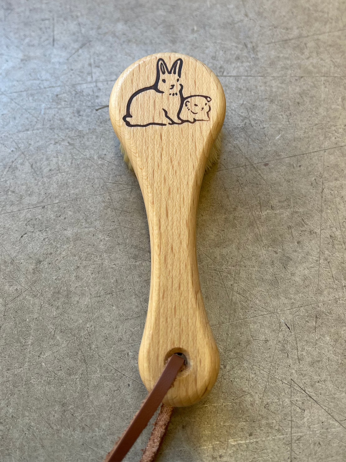Treat your pet with this brush and it will surely remain loyal to you for life.
Redecker, a renowned brush manufacturer based in Germany since 1935. With over 80 years of brush-making expertise, this family-owned business still utilises traditional techniques and incorporates natural materials from around the world.