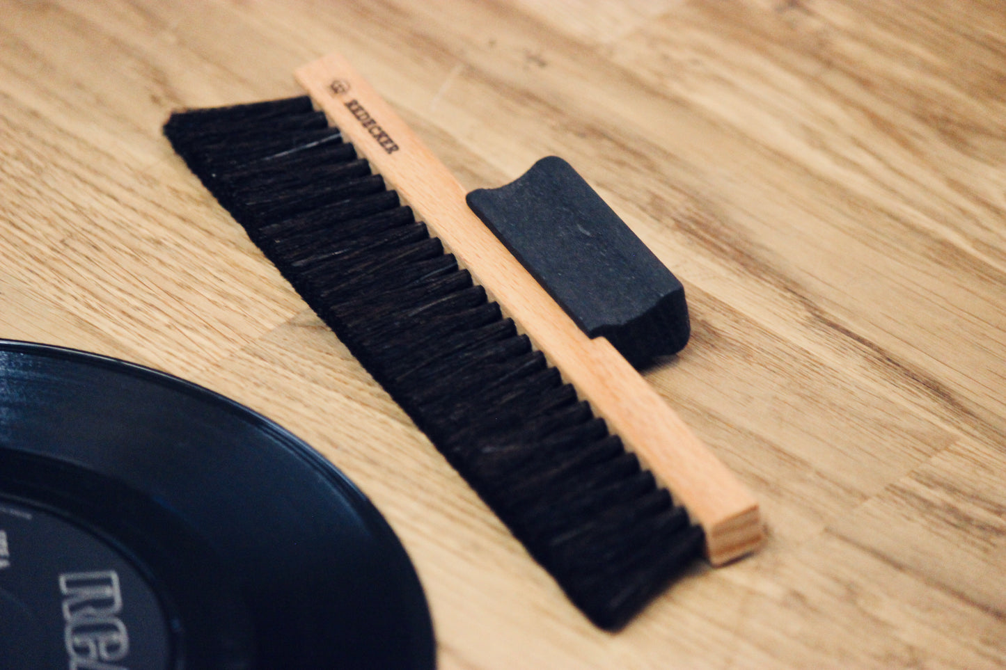 Vinyl & Phonograph Record Brush