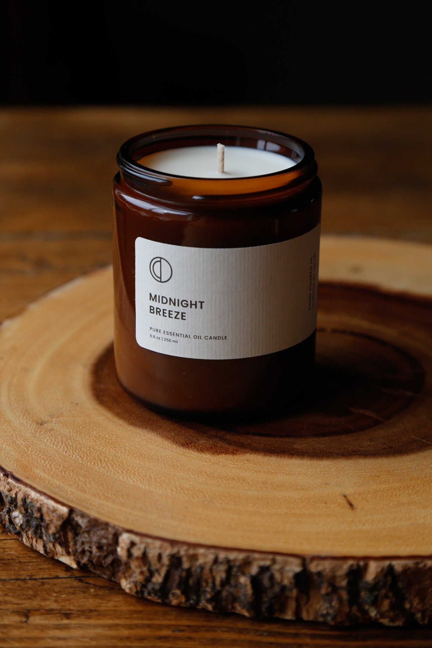 OCTŌ Midnight Breeze candle (Rose Geranium + Vetiver + Patchouli)