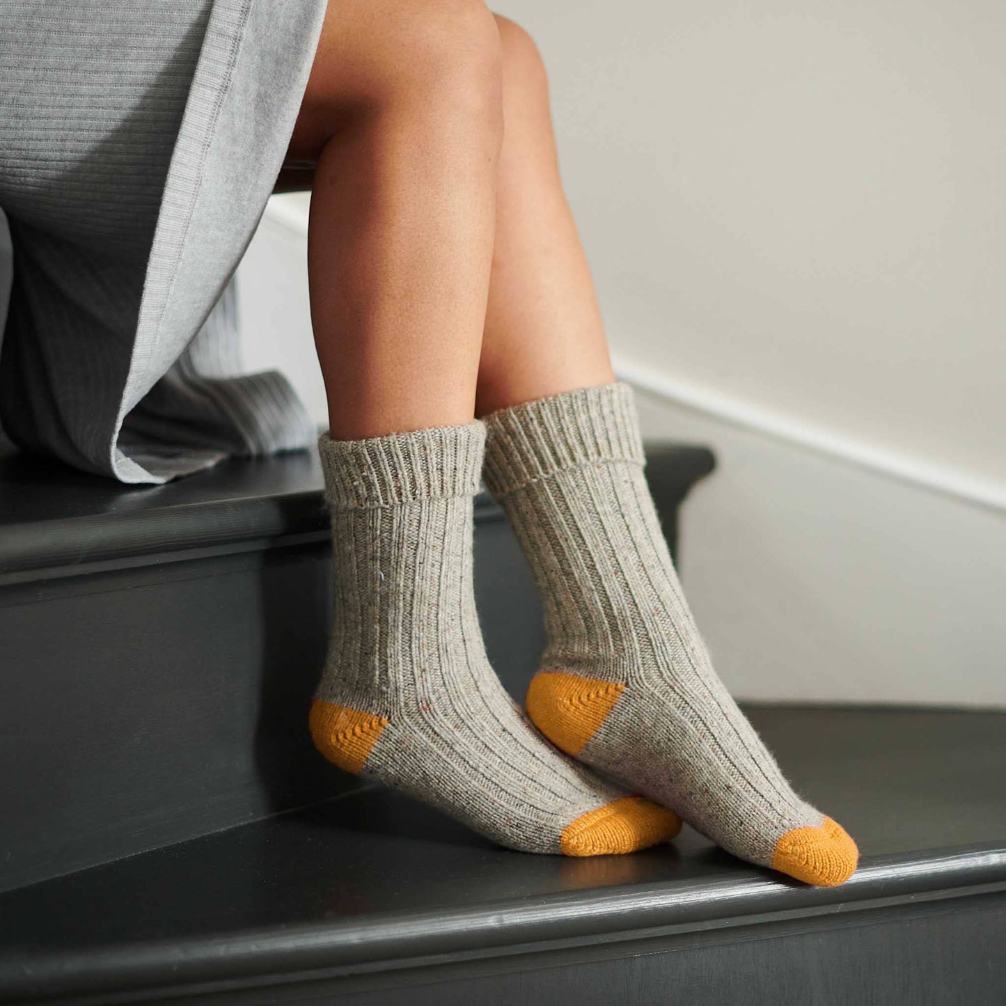 Unisex Recycled Silk Blend Ribbed Socks