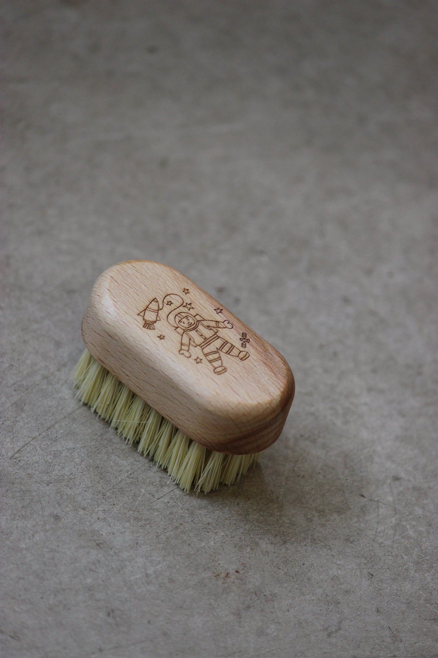 Made with oiled beechwood and tampico fibre bristles, the Children's Nail Brush from Redecker is a high-quality option for maintaining clean and healthy nails. It comes in four different motifs, and can only be found exclusively online. Measuring 5.8 x 2.8 cm, this brush is the perfect size for small hands.