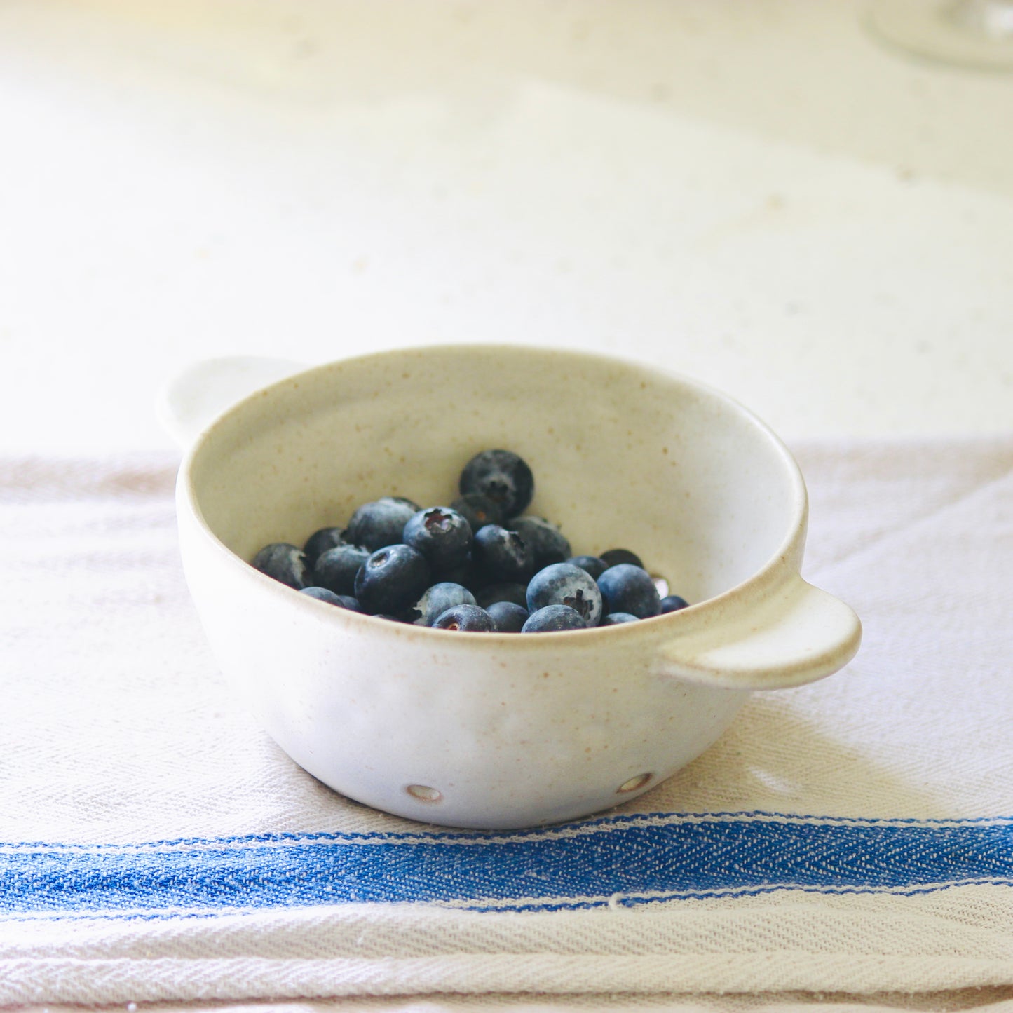 Ceramic Berry Bowl - Light Beige