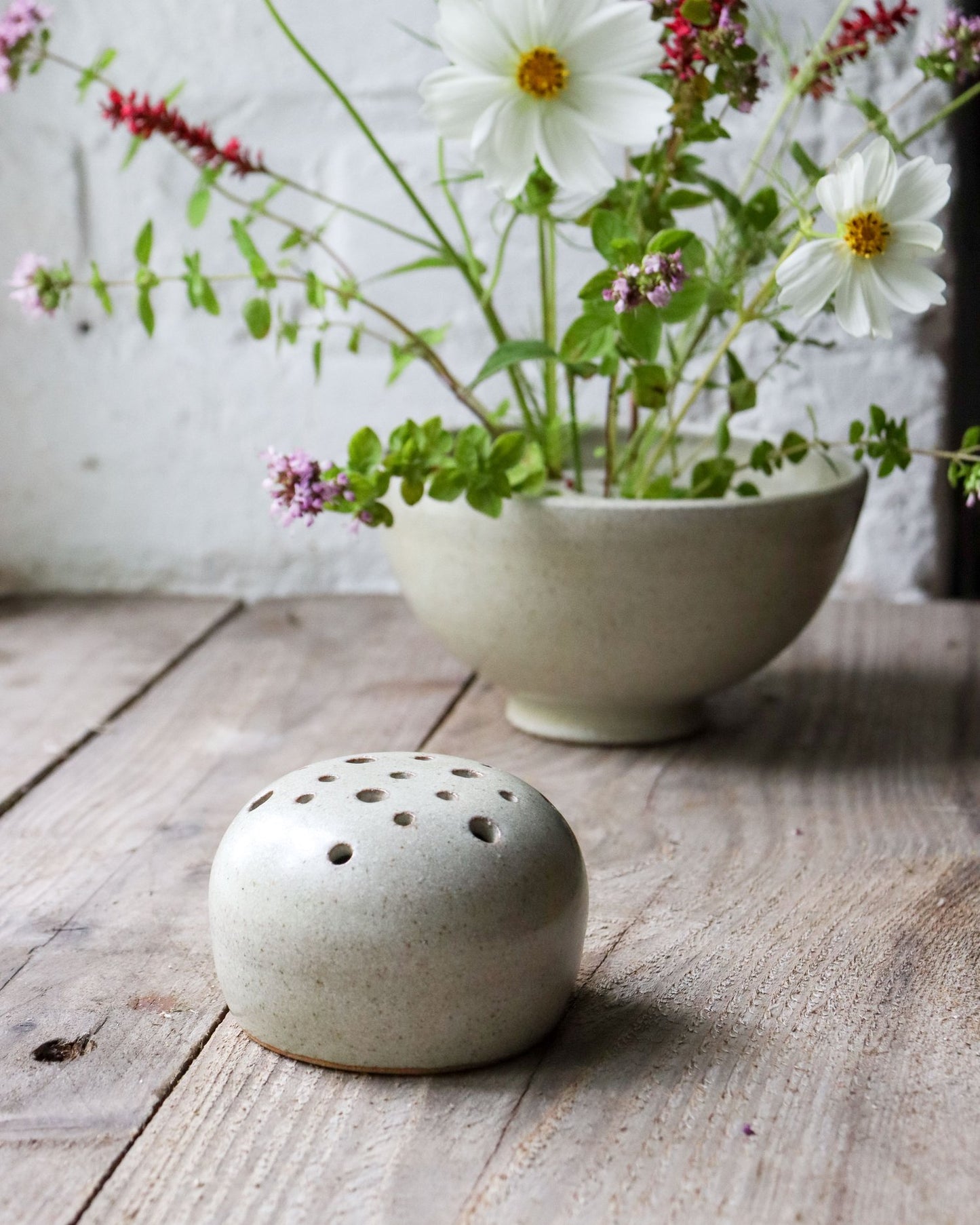 Flower Bowl for flower arranging, ideal for flower frog pin holders including hair pin frogs. Simply place the flower frog in water in bowl and add blooms.
