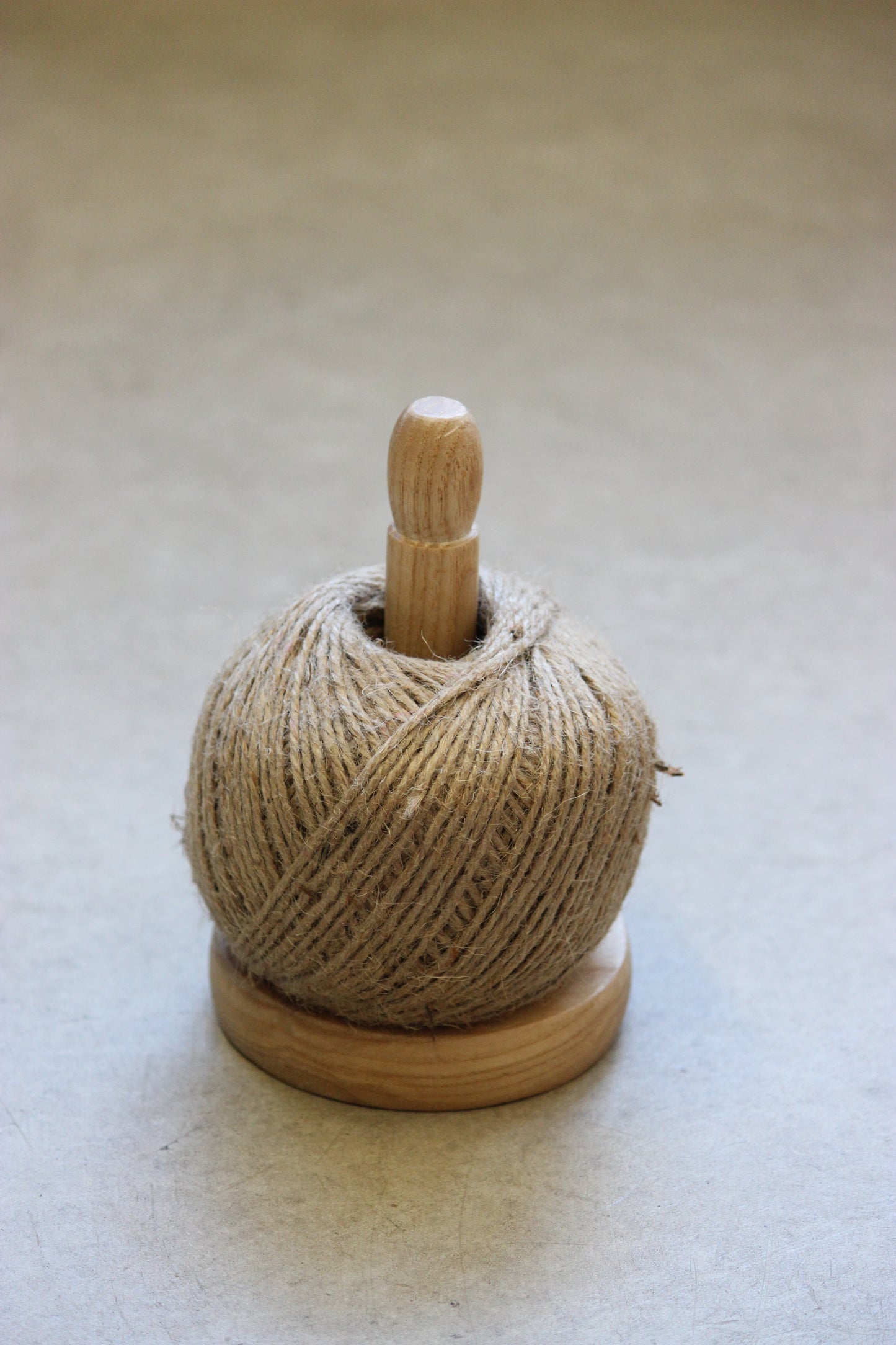 Classic Twine with Wooden Holder Set
