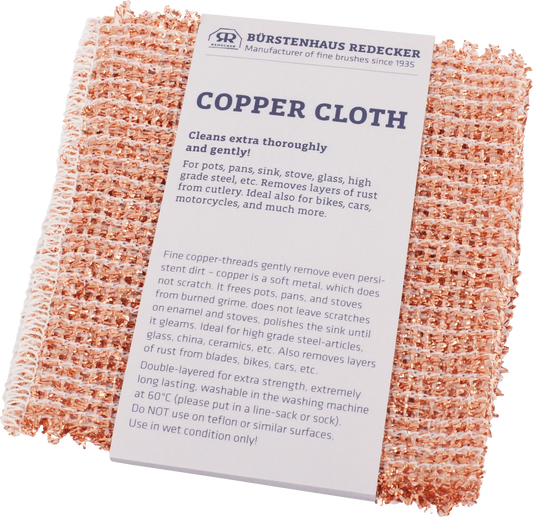 Copper makes sensitive objects shine! The copper products clean pots, pans, sinks, ovens, ceramic cooktops, glass, stainless steel, etc. especially thoroughly and gently. Perfect for removing rust from cutlery. Also ideal for all shiny parts of bicycles and motorcycles, as well as for glass and chrome parts and aluminum rims on cars. Fine copper threads loosen even the most stubborn dirt carefully – because copper is a soft metal that is non-abrasive. Not suitable for Teflon or other non-stick surfaces. 