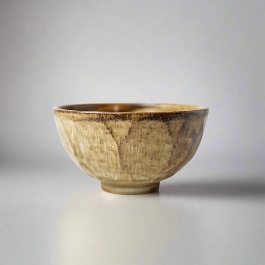 Etched Angled Khaki Medium Bowl 17cm - Made in Japan