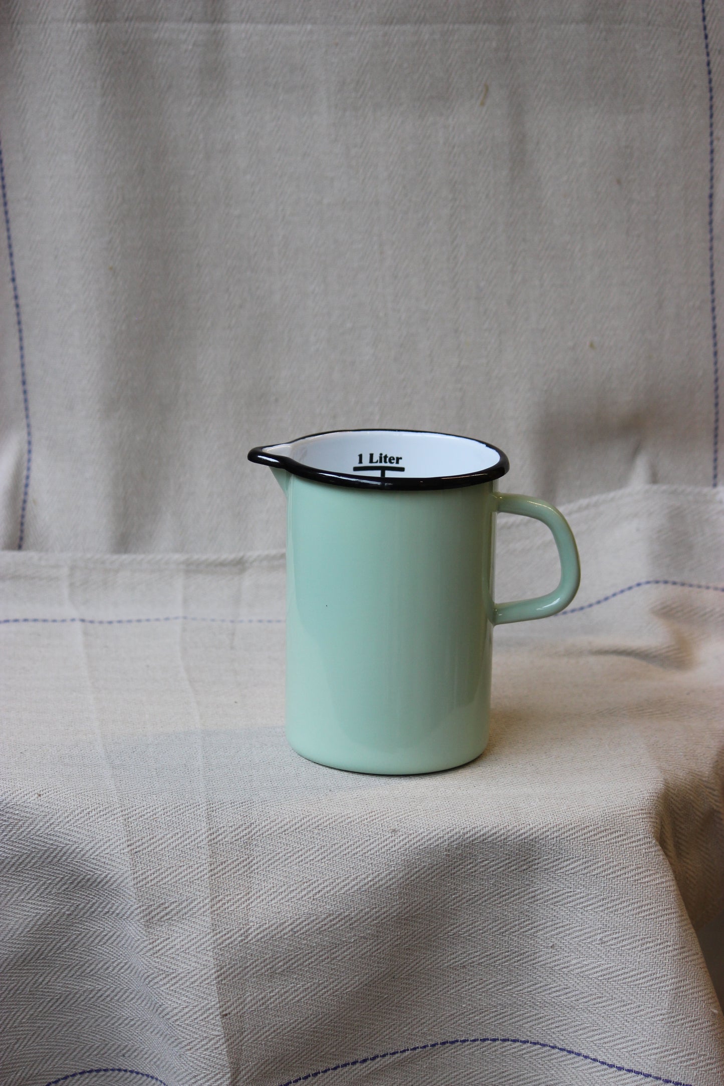 1 litre Enamel Jug with Scale