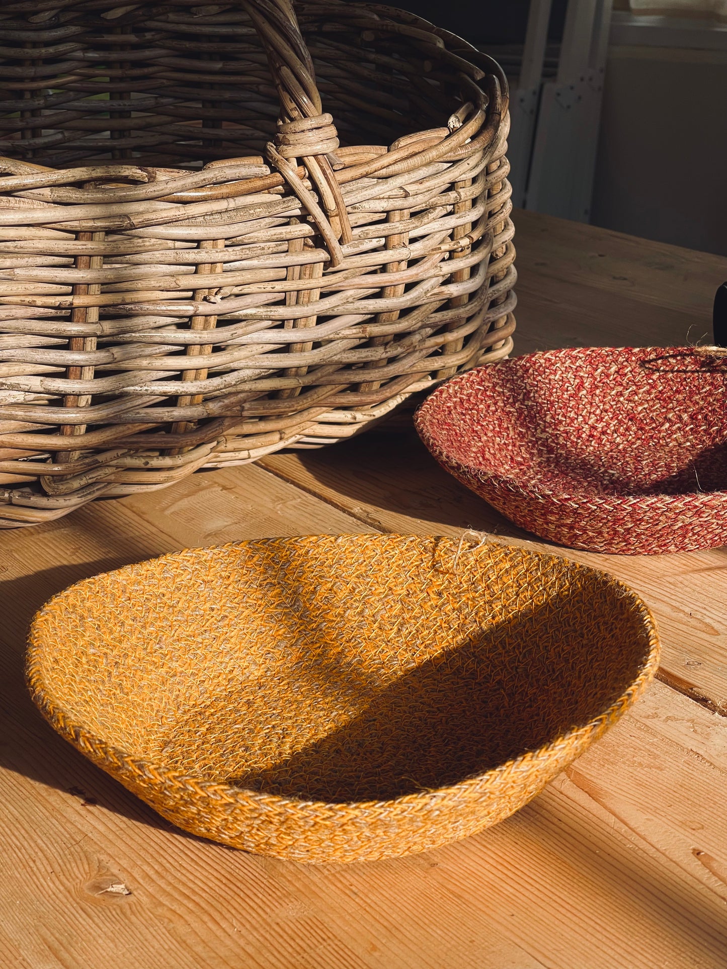 Jute Serving Basket