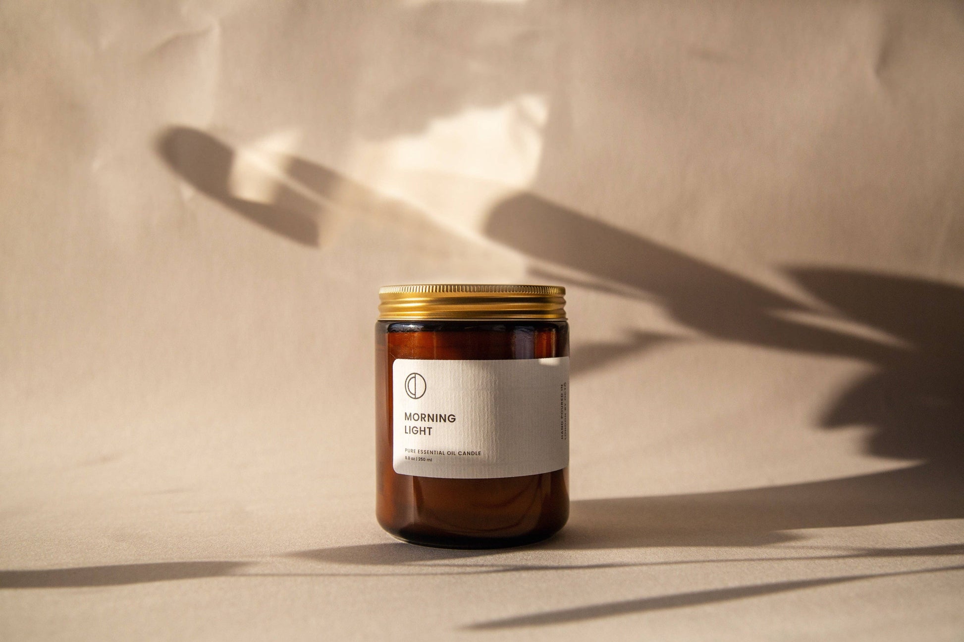 Jar of Octō Nourishing Cream on a beige background