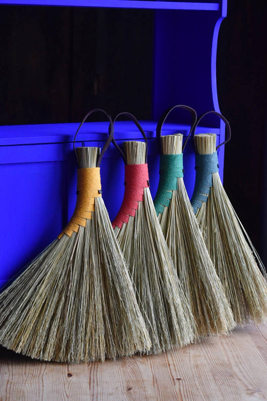 Explore the Turkey Wing Broomcorn hand brush – part of our carefully curated range of handcrafted brushes, Made in Scotland. Shop with intention at The Country Crib