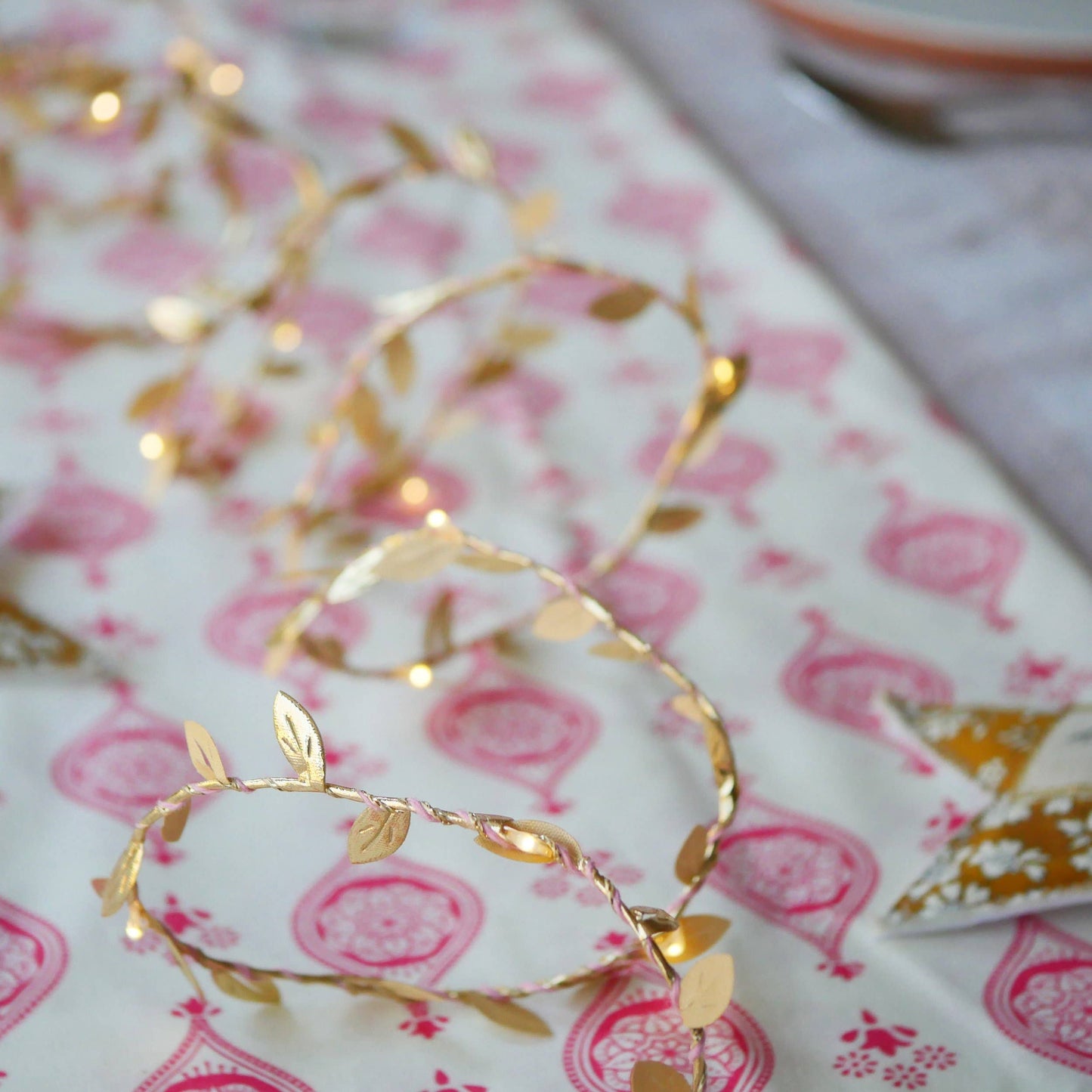 Gold Leaf Fairy Light String - Christmas Decoration