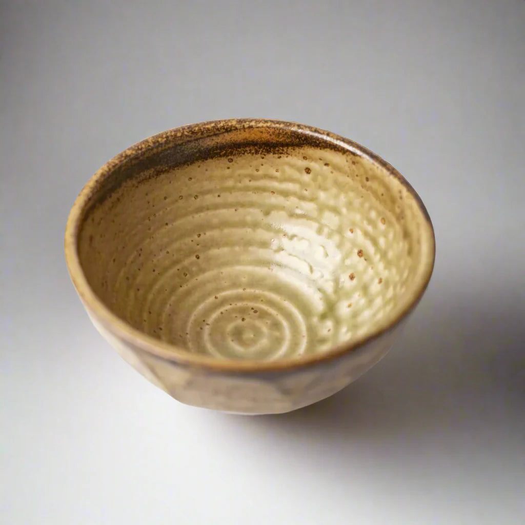 Etched Angled Khaki Medium Bowl 17cm - Made in Japan
